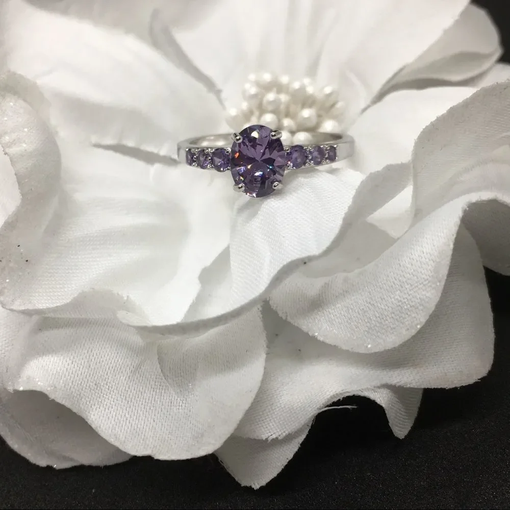 February Birthstone Ring‎